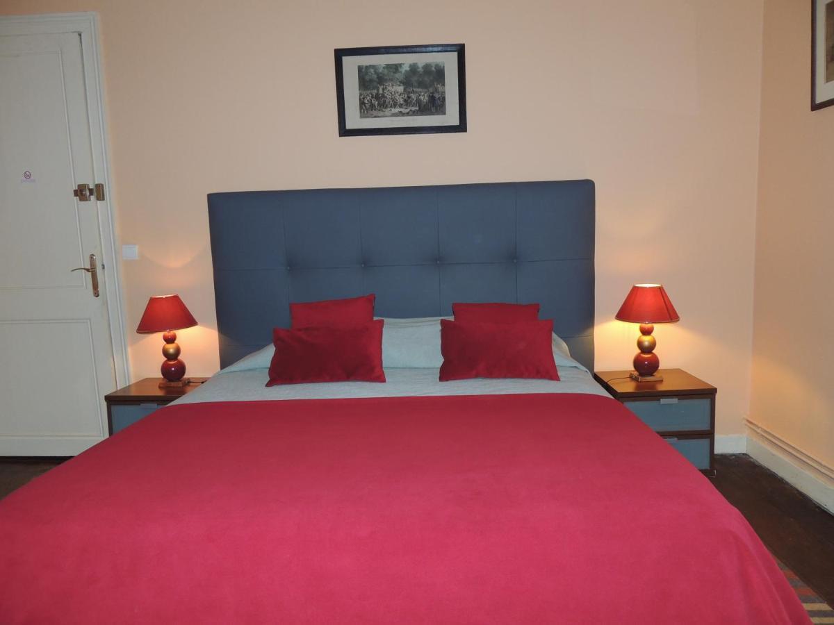 Le Jardin Des Cygnes Bed and Breakfast Pineuilh Exteriör bild