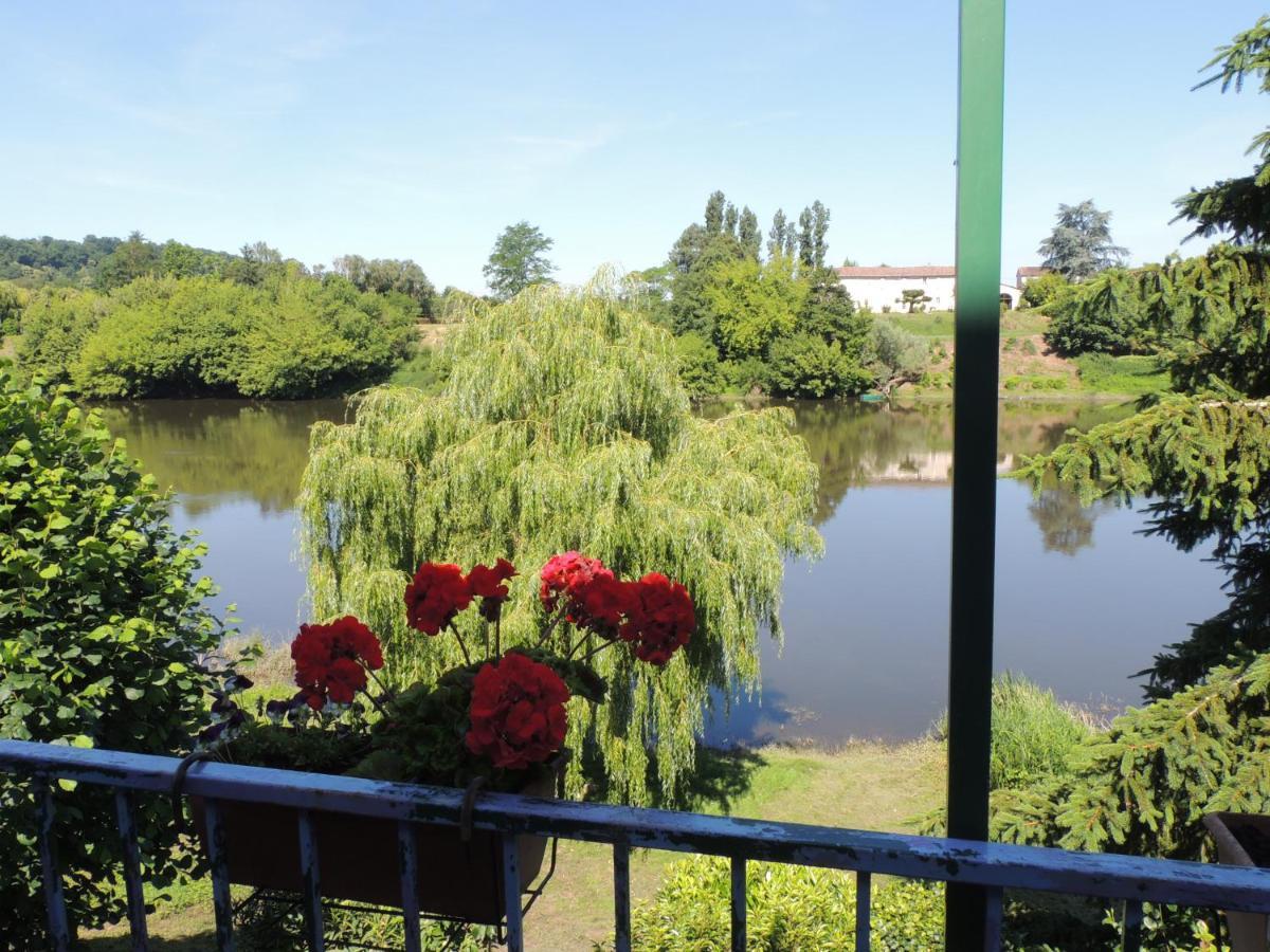 Le Jardin Des Cygnes Bed and Breakfast Pineuilh Exteriör bild