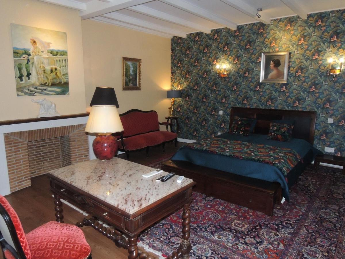 Le Jardin Des Cygnes Bed and Breakfast Pineuilh Exteriör bild